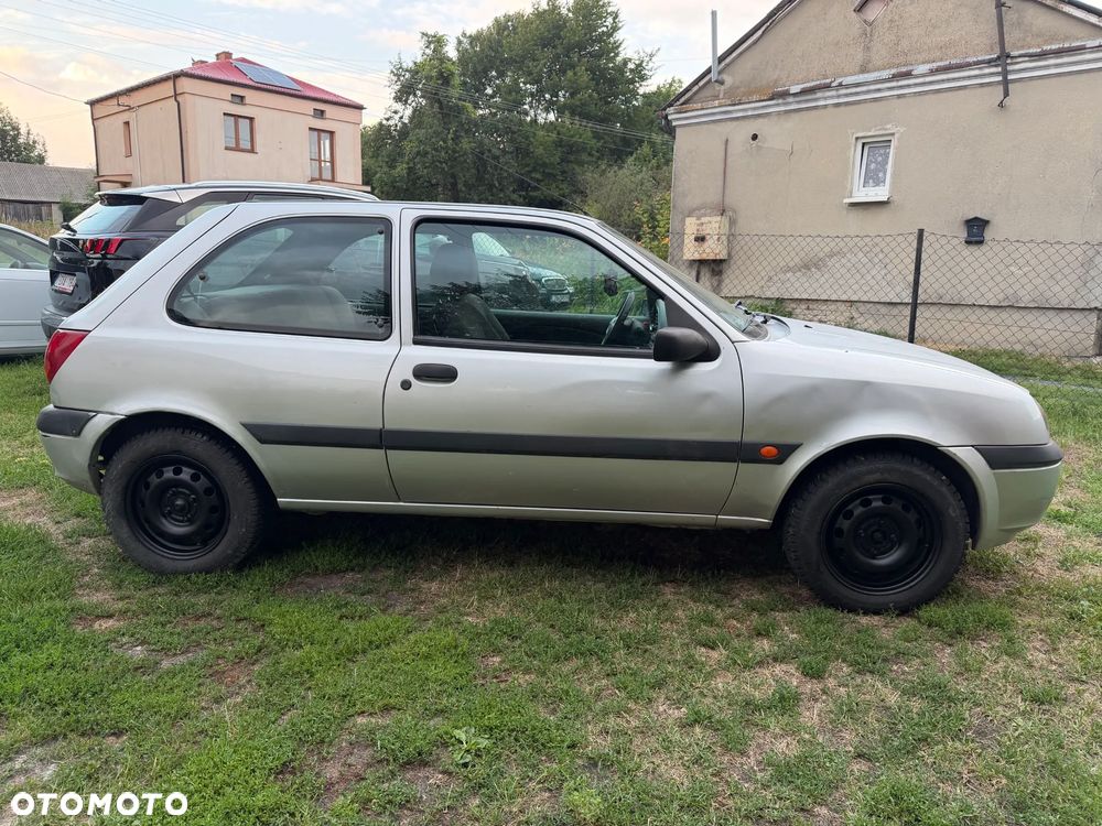 Ford Fiesta - 9