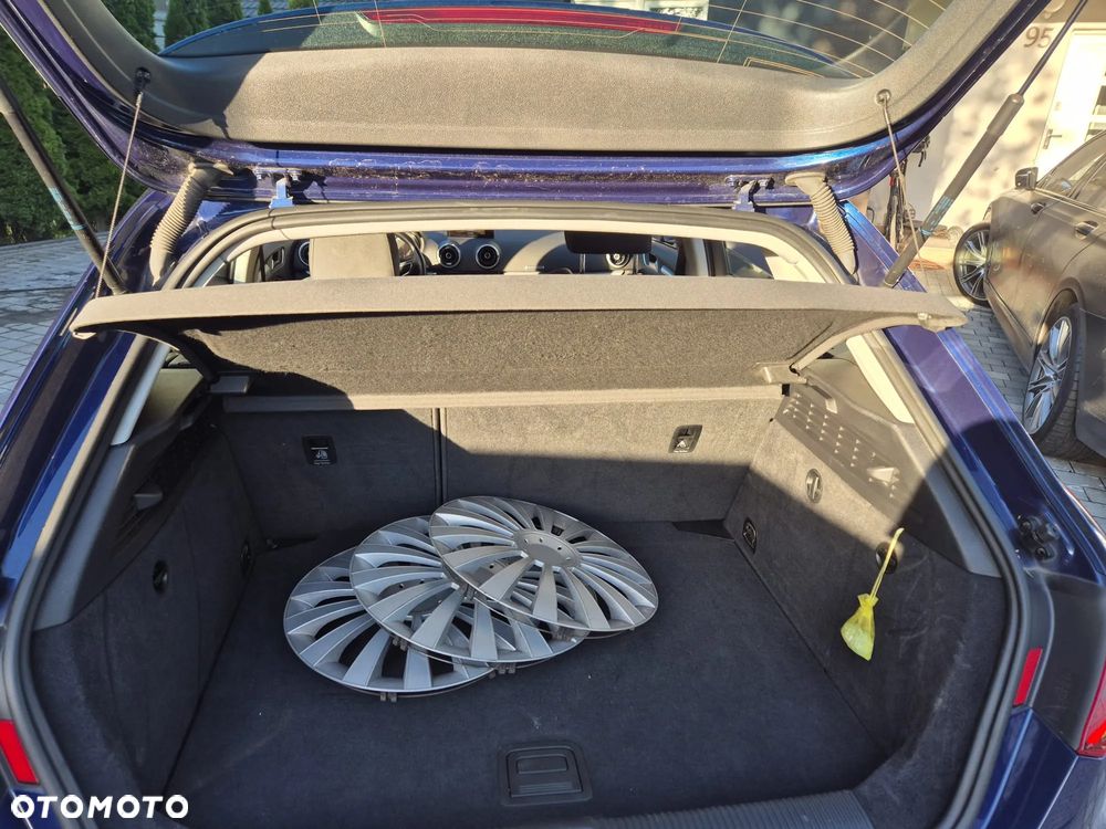Audi A3 Sportback - 6