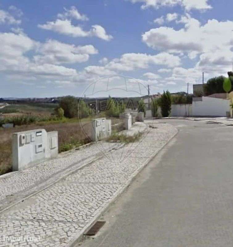 Terreno  para venda - Grande imagem: 2/9