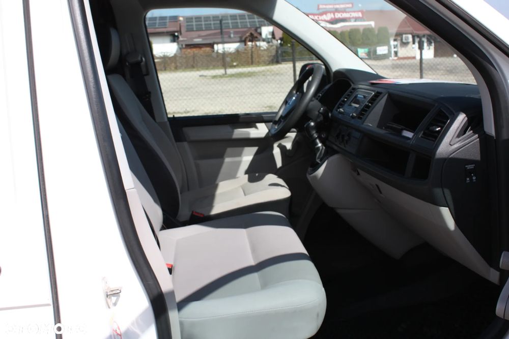 Volkswagen Transporter - 25