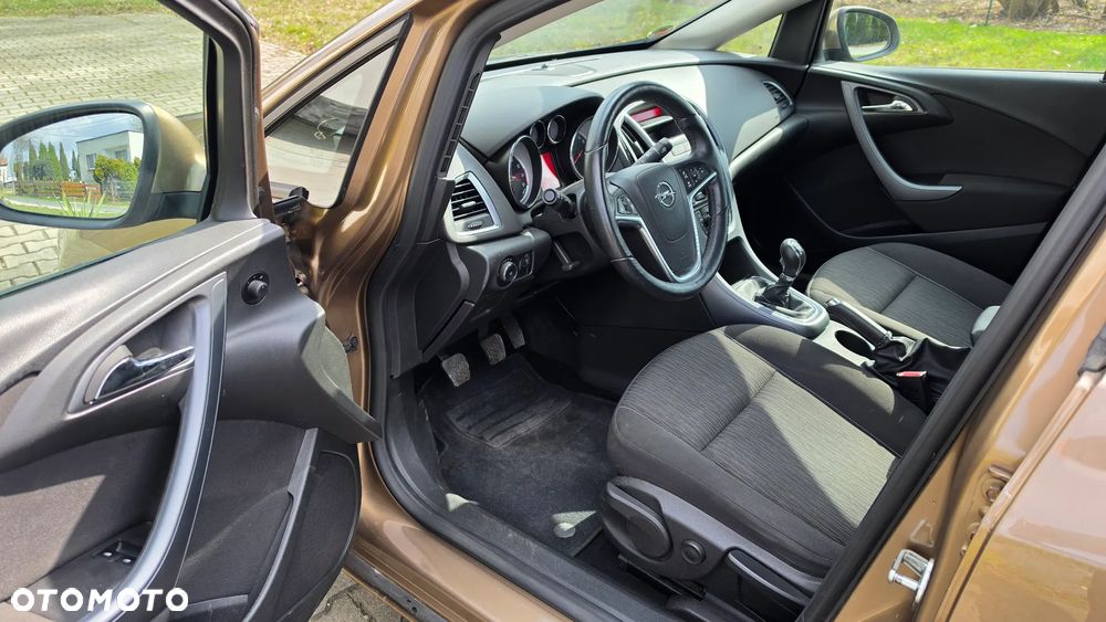 Opel Astra - 10