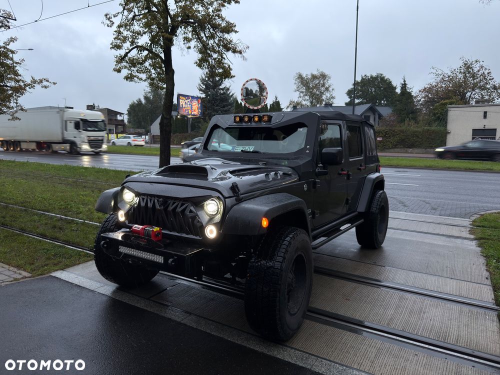 Jeep Wrangler - 13