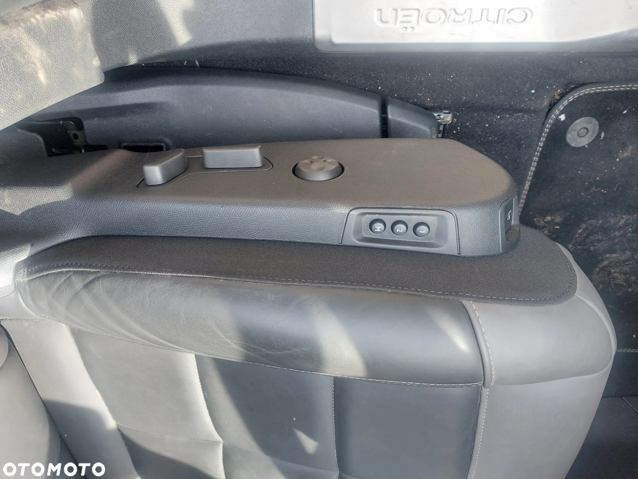 Citroën C5 Aircross 1.6 PureTech Shine EAT8 - 26