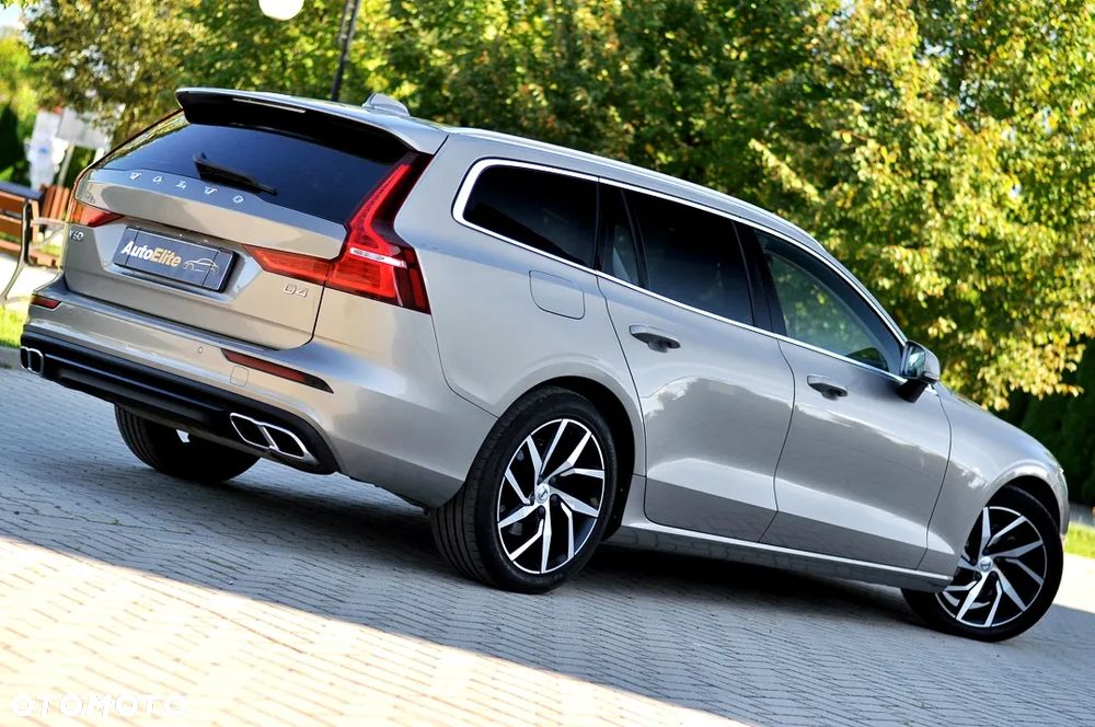 Volvo V60 D4 Momentum Pro - 5