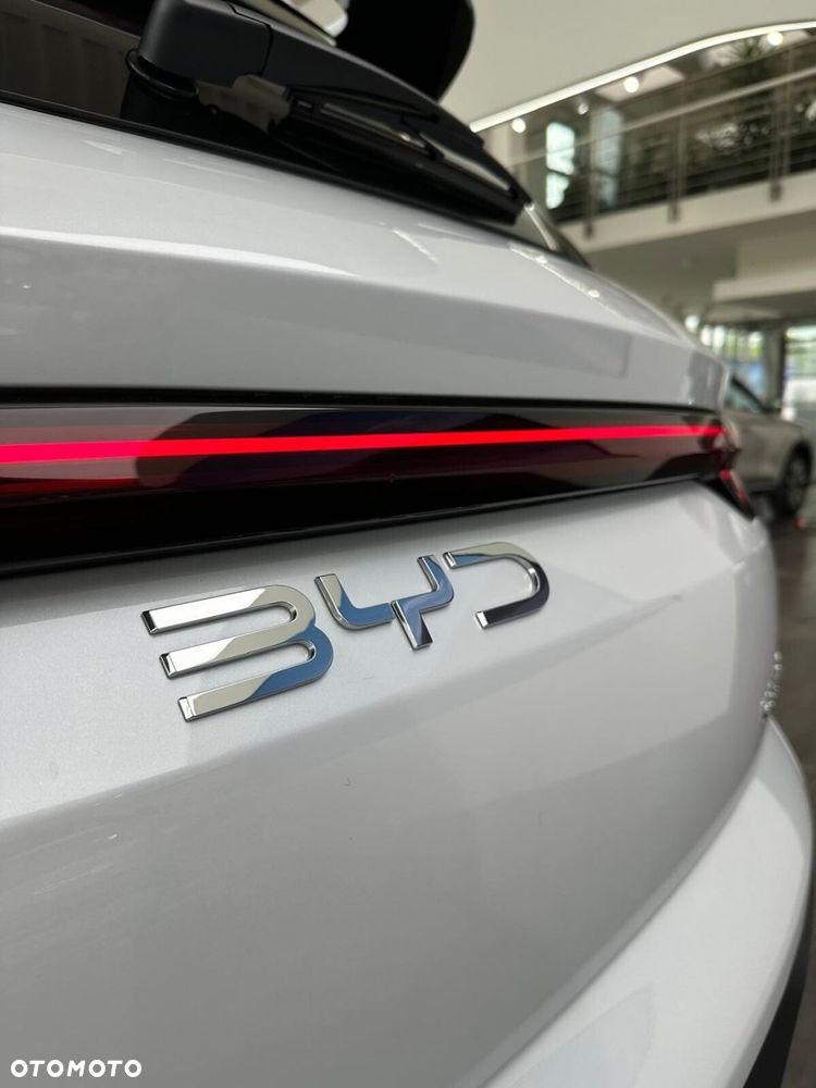 BYD Sealion 5 - 11