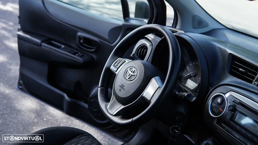 Toyota Yaris 1.0 VVT-i AC - 35