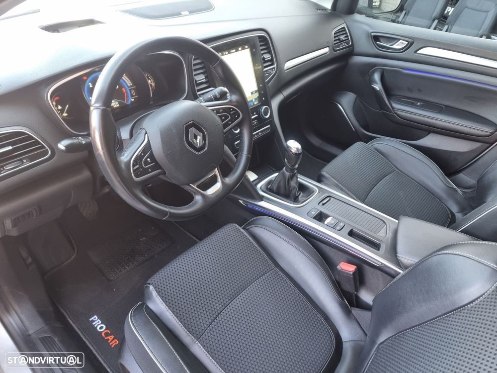Renault Mégane Sport Tourer 1.6 dCi Bose Edition J18 - 4