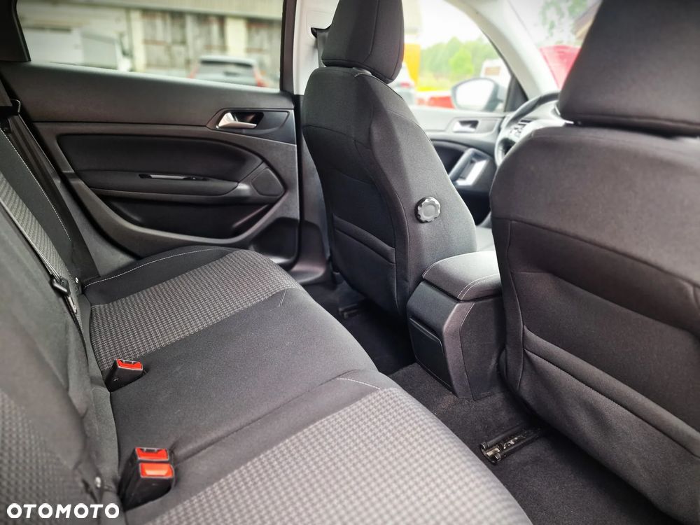 Peugeot 308 1.5 BlueHDi Allure S&S EAT6 - 26