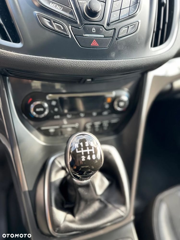 Ford Kuga 1.6 EcoBoost 2x4 Individual - 22