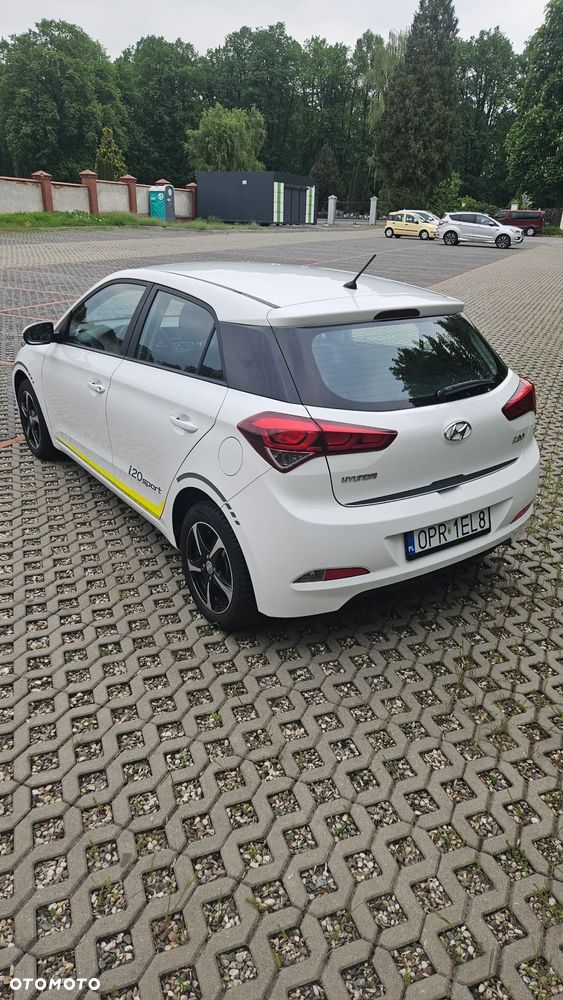 Hyundai i20 blue 1.2 YES Gold - 20
