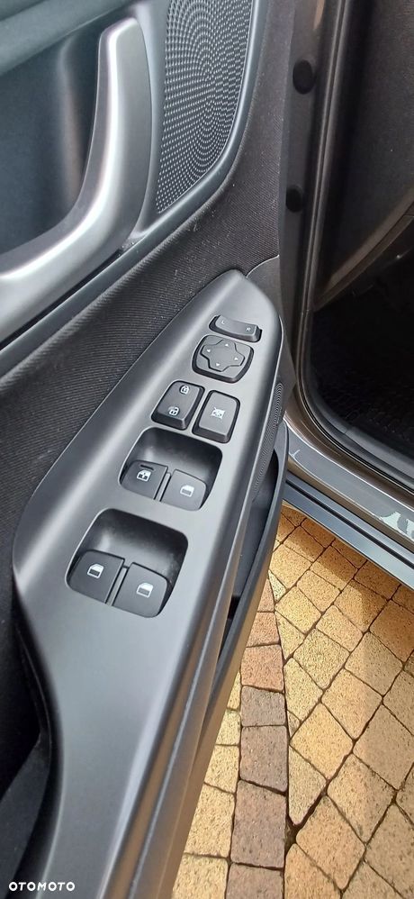 Hyundai Kona 1.6 T-GDI Style DCT - 5