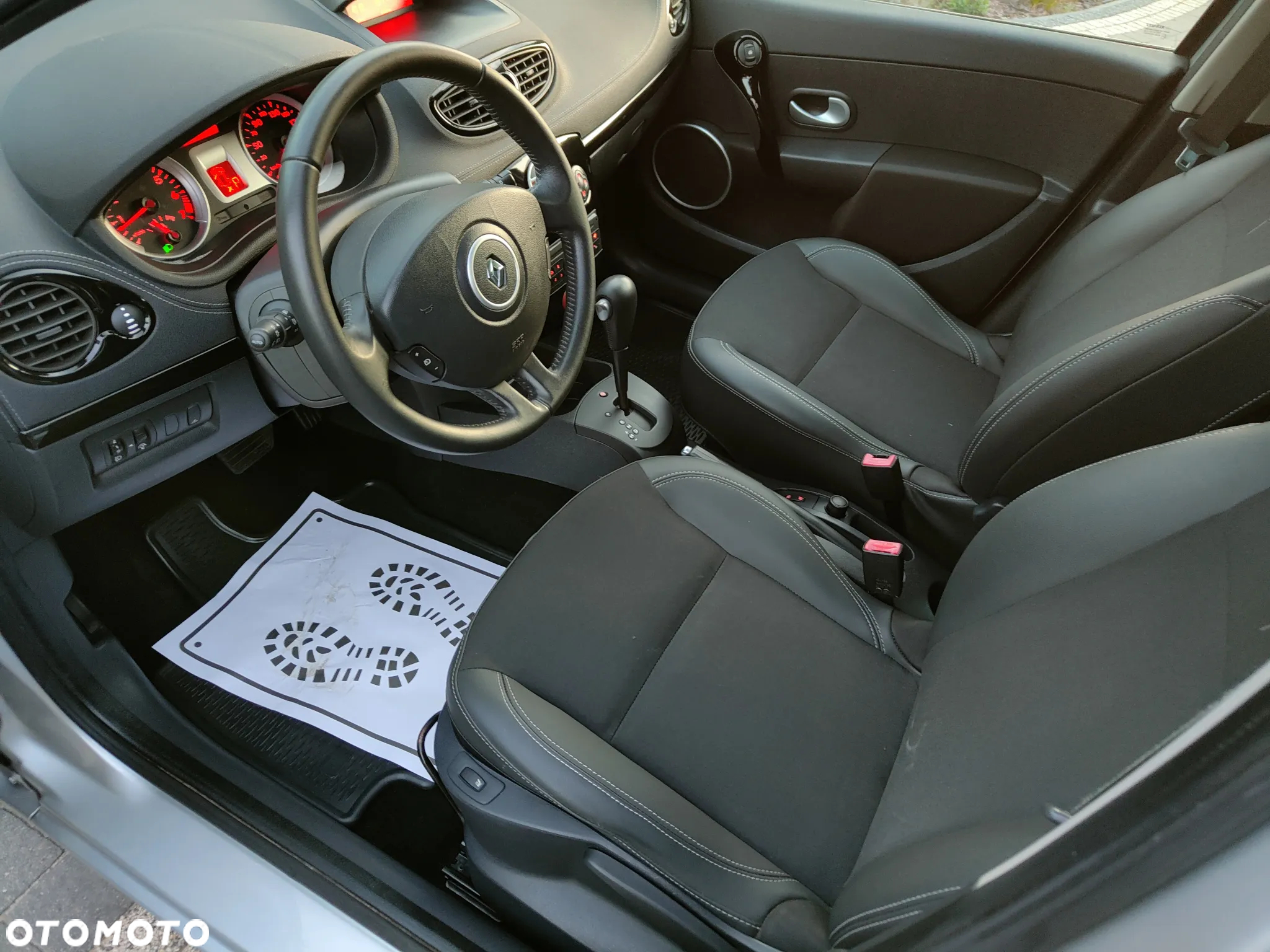 Renault Clio 1.6 16V Night&Day - 6