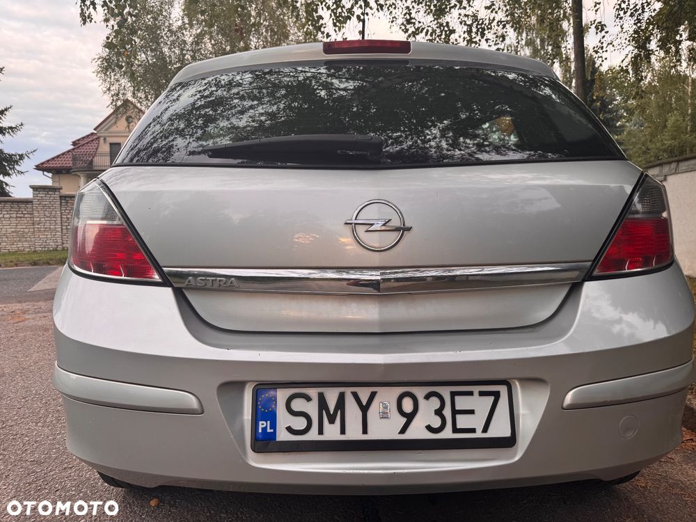 Opel Astra 1.6 Active - 11