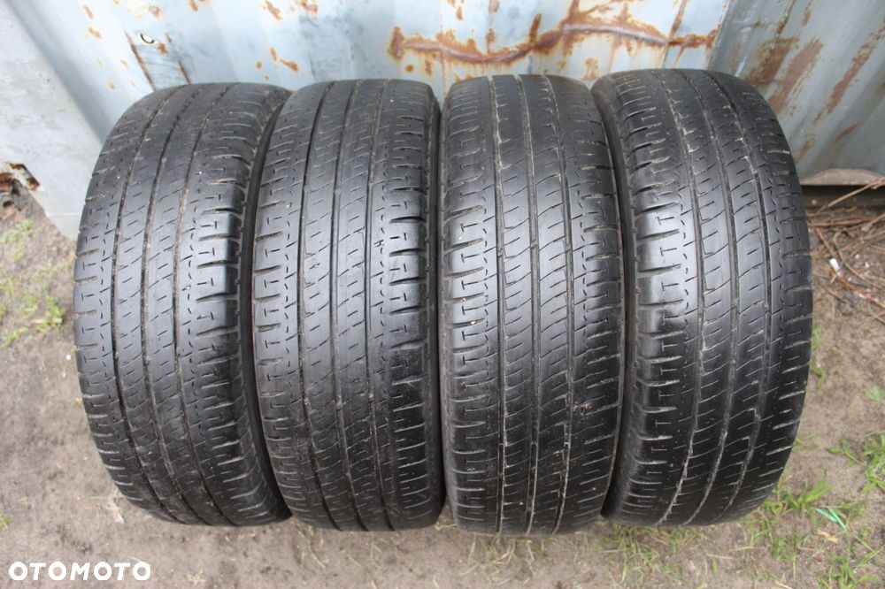 4x 215/65r16c michelin agilis 109/107t 18r 7,5mm - 1