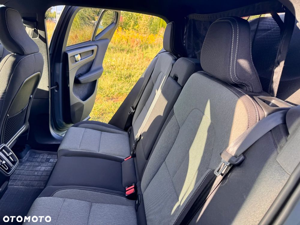 Volvo XC 40 B3 Core - 28