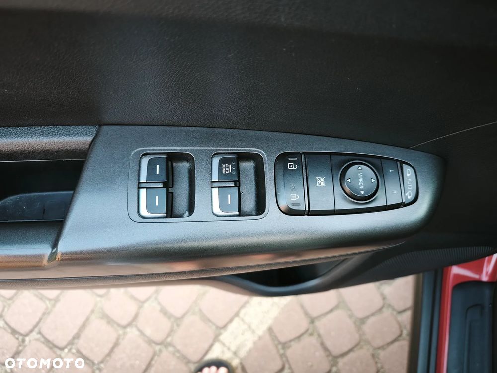 Kia Sportage 1.6 GDI M 2WD - 26