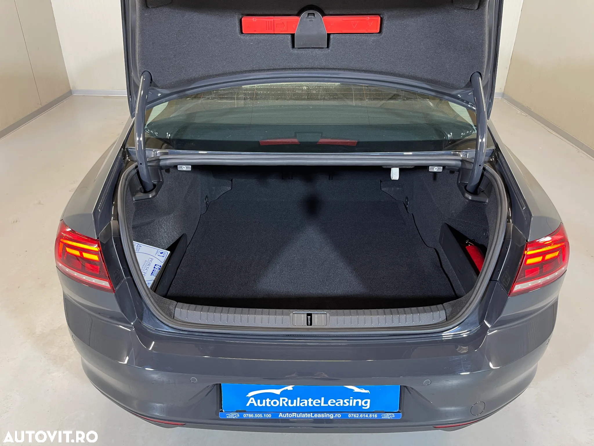 Volkswagen Passat 2.0 TDI DSG Comfortline - 12