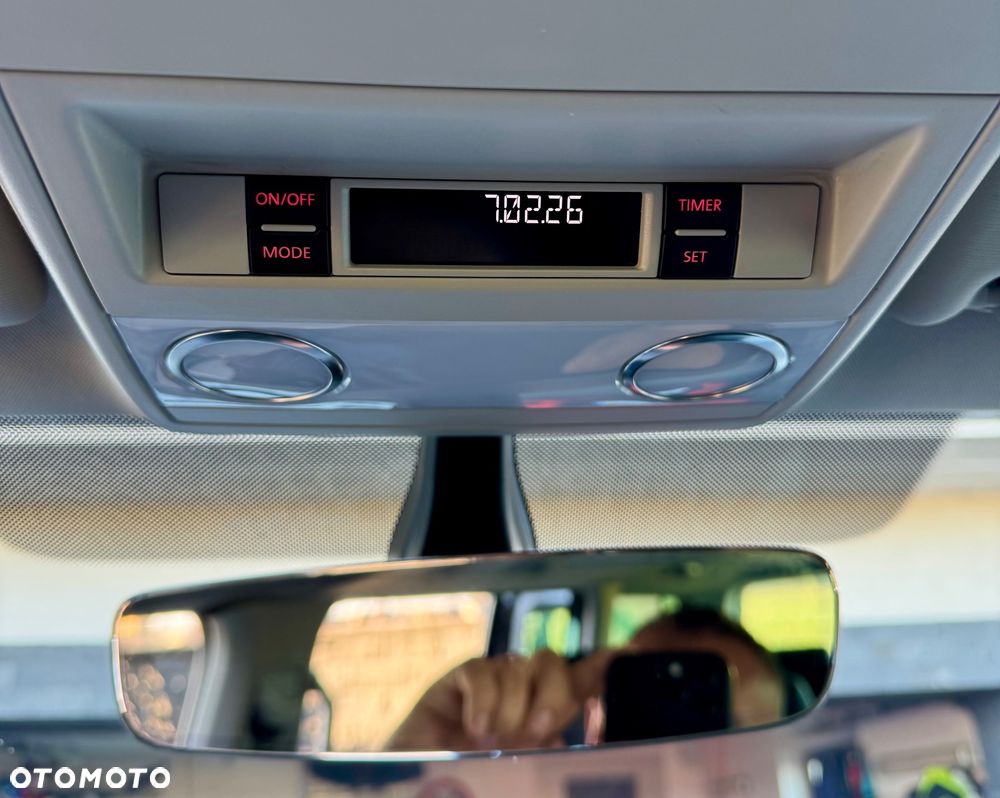 Volkswagen Multivan - 16