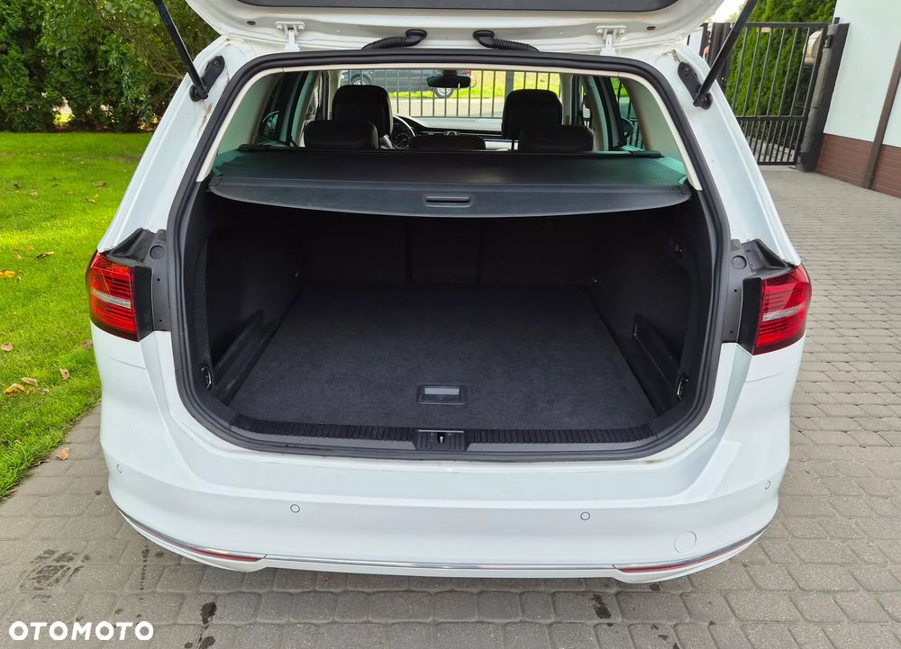 Volkswagen Passat - 26