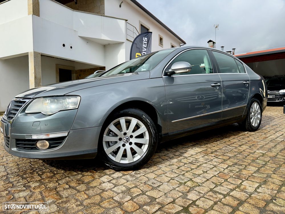 VW Passat 2.0 TDI Highline - 13