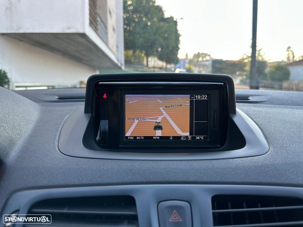 Renault Mégane Coupe 1.5 dCi Dynamique - 9