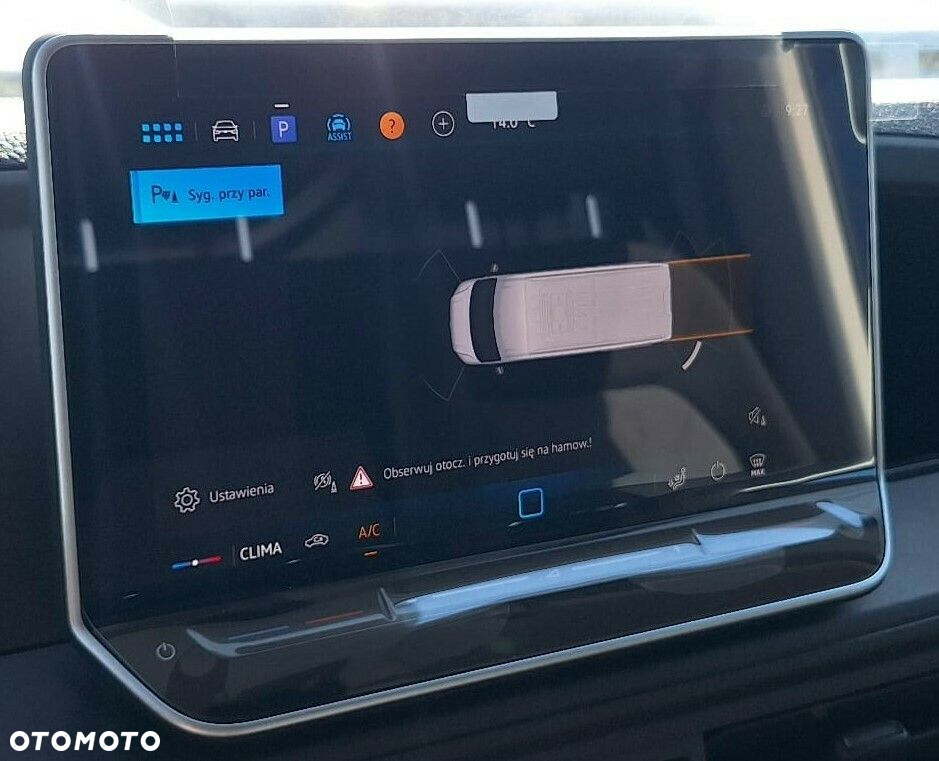 Volkswagen Crafter Crafter 35 Furgon z wysokim dachem silnik: 2,0 l EU6 SCR 140 KM / skrzynia biegów:automatyczna 8-biegowa rozstaw osi: 3640 mm - 5