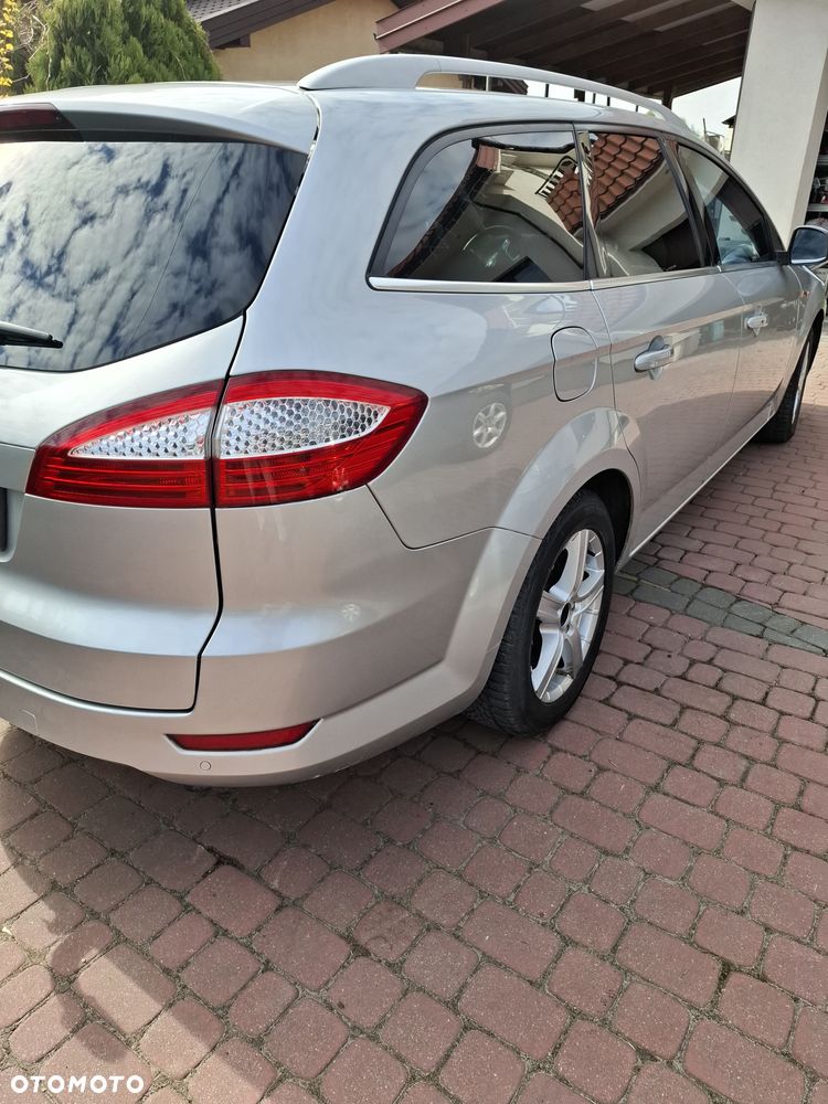 Ford Mondeo 2.5 Titanium X - 4