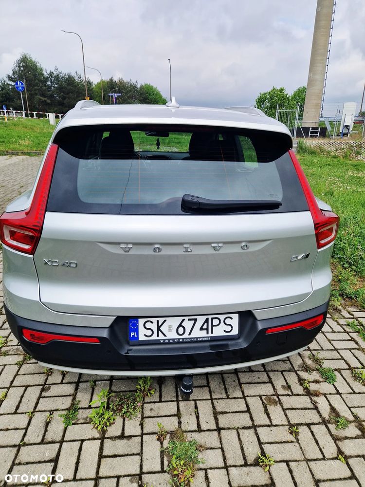 Volvo XC 40 D4 AWD R-Design - 5