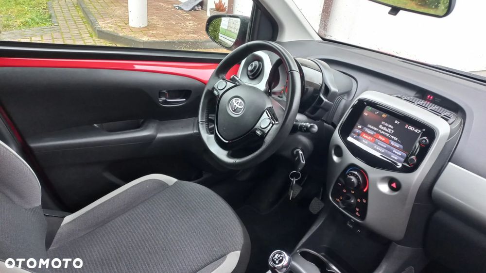 Toyota Aygo x-play Edition S+ - 15