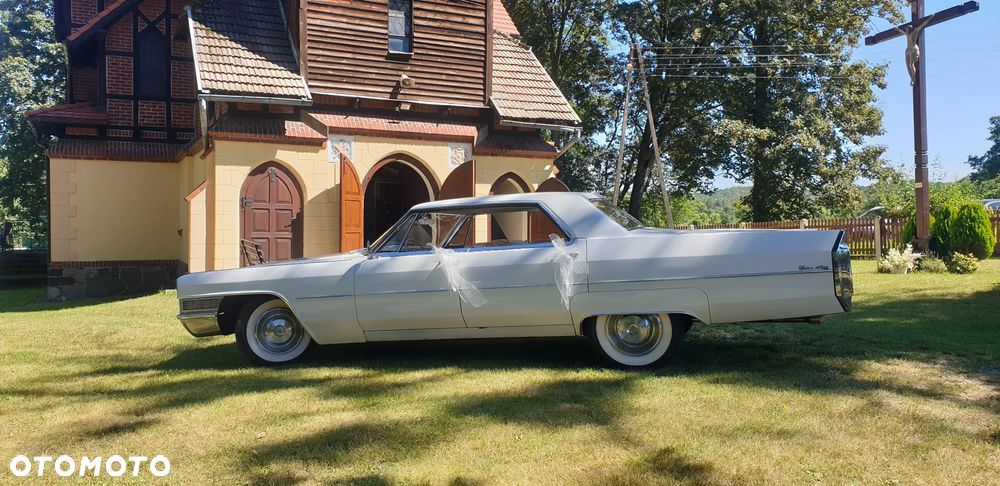 Cadillac Deville - 19