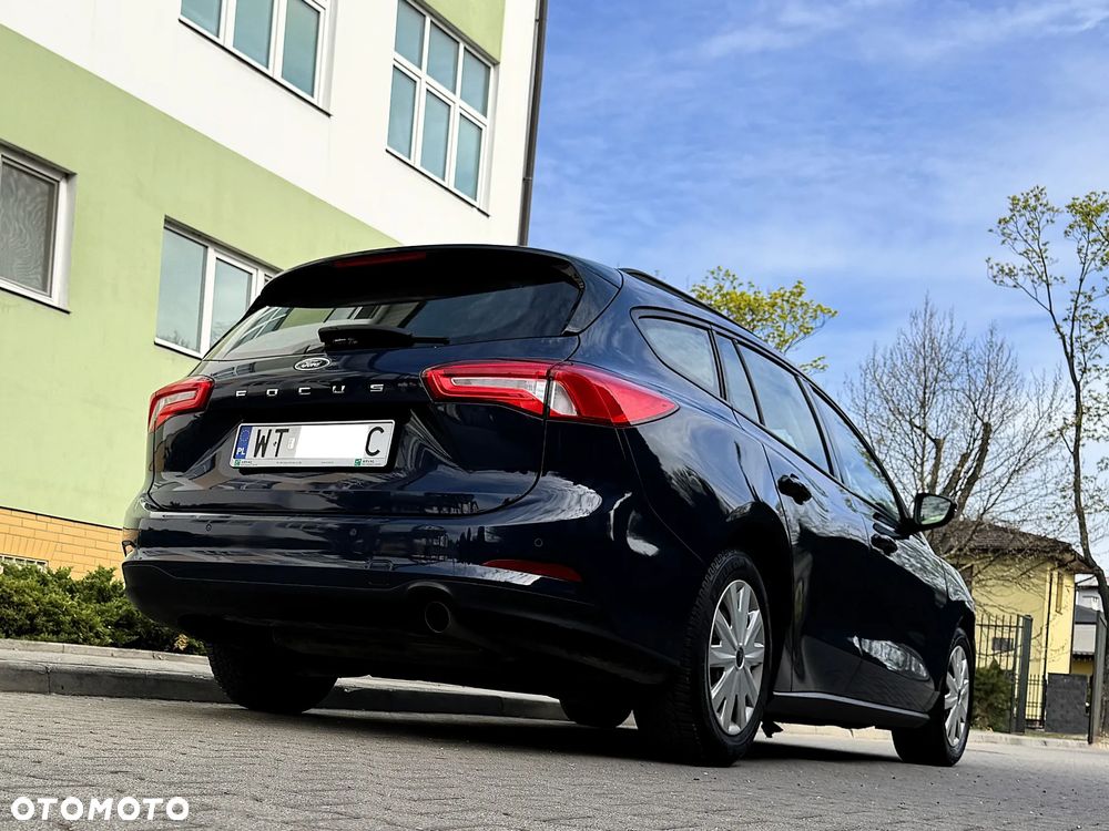 Ford Focus 1.0 EcoBoost Trend - 40