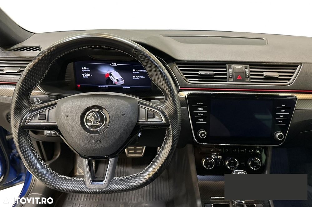 Skoda Superb 1.4 TSI iV DSG Sportline - 10