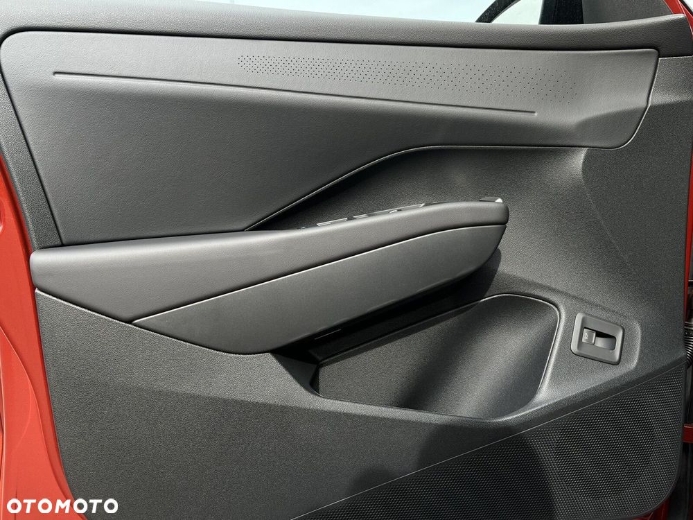 Volkswagen T-Roc - 13