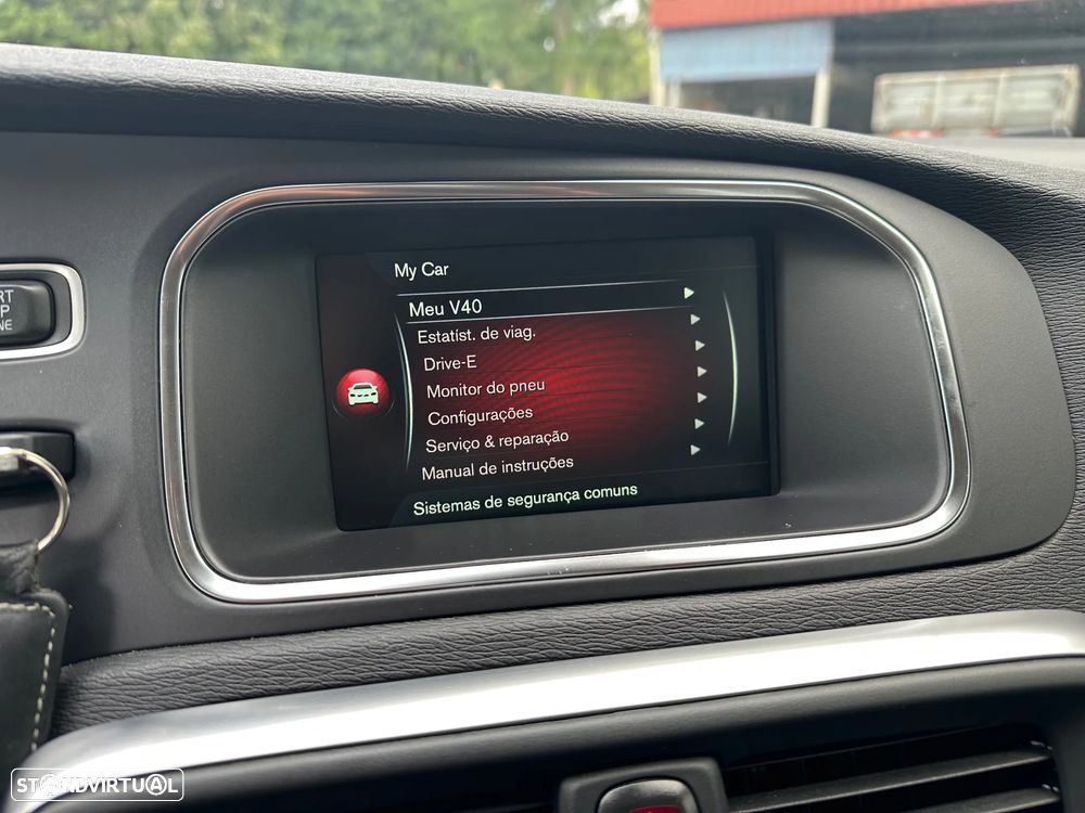 Volvo V40 2.0 D4 Volvo Ocean Race Geartronic - 19