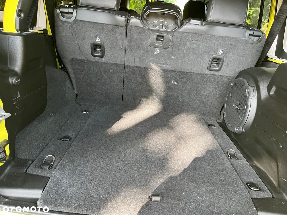 Jeep Wrangler - 9