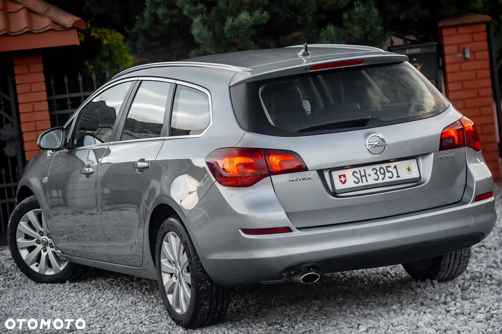 Opel Astra 1.6 Turbo Automatik Color Edition - 9