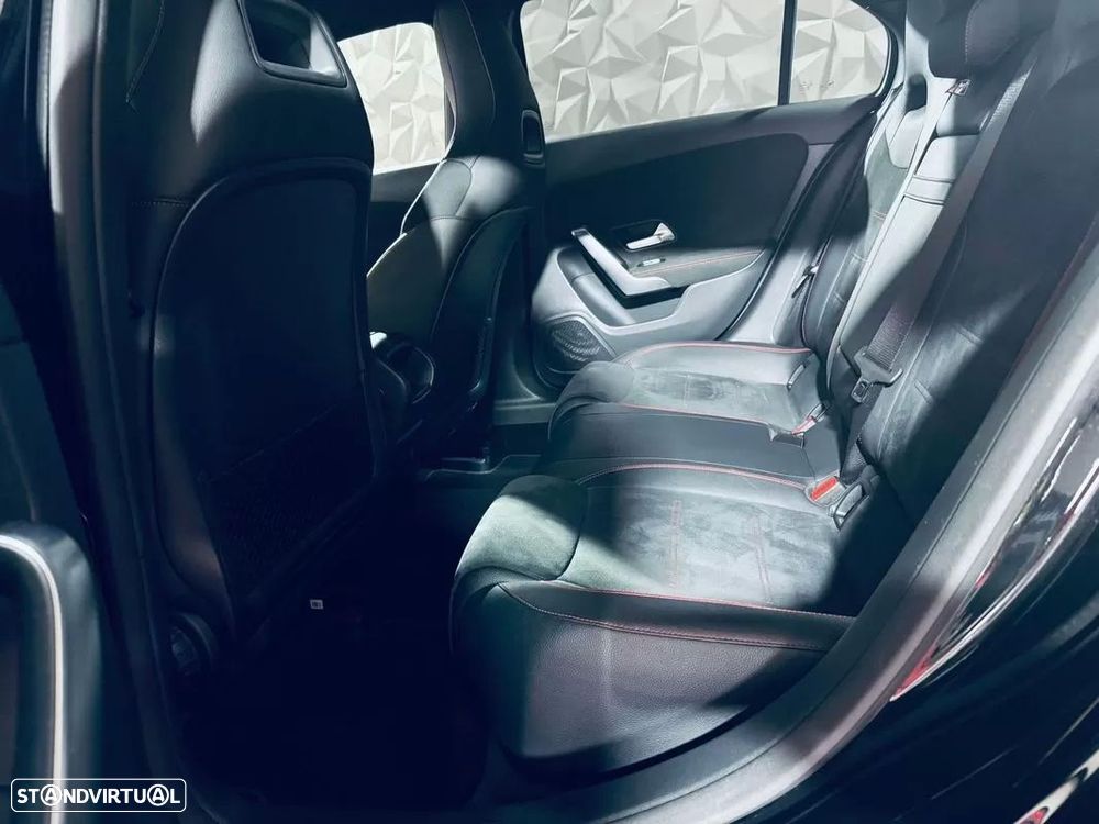 Mercedes-Benz A 250 e AMG Line - 28