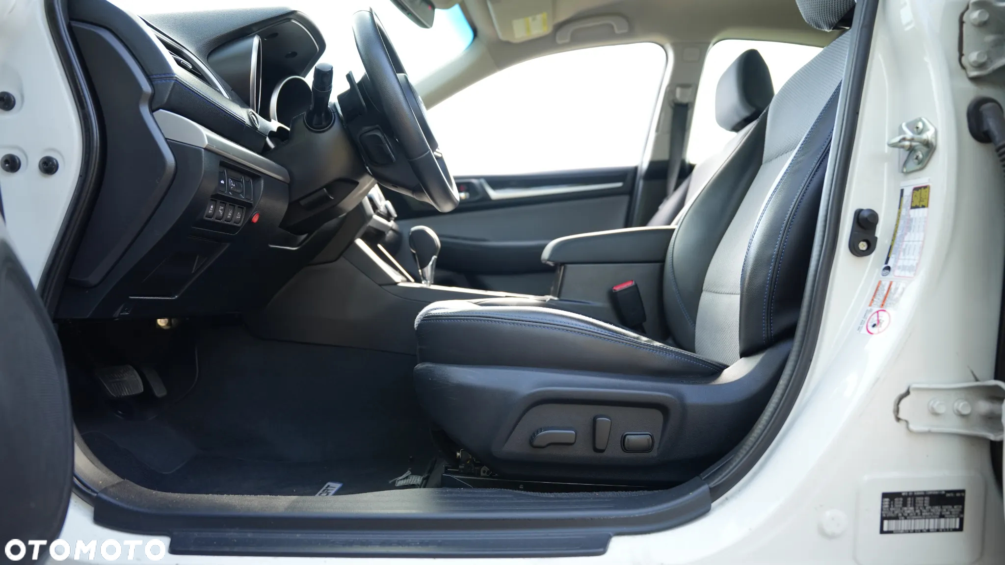 Subaru Legacy - 14