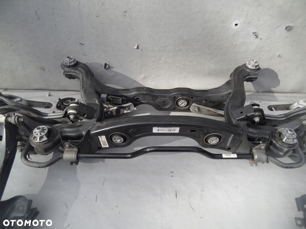 OŚ TYLNA BELKA TYŁ SANKI ZAWIESZENIE ZWROTNICA WAHACZ MERCEDES GLB W247 247 - 4