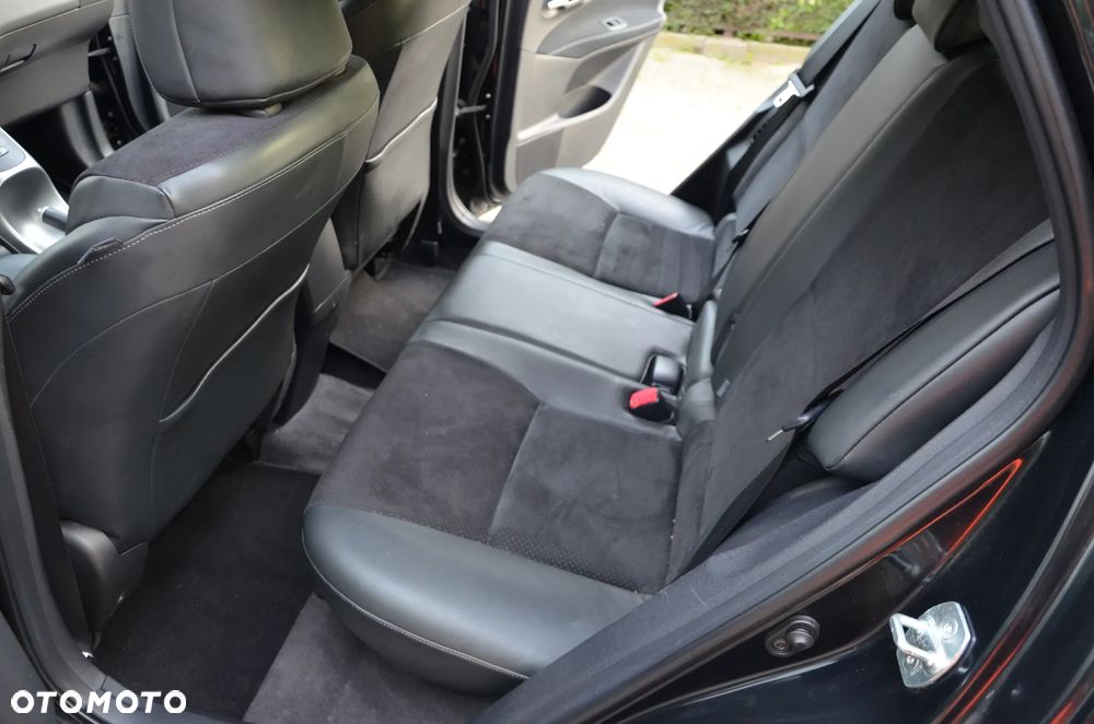Toyota Auris - 33