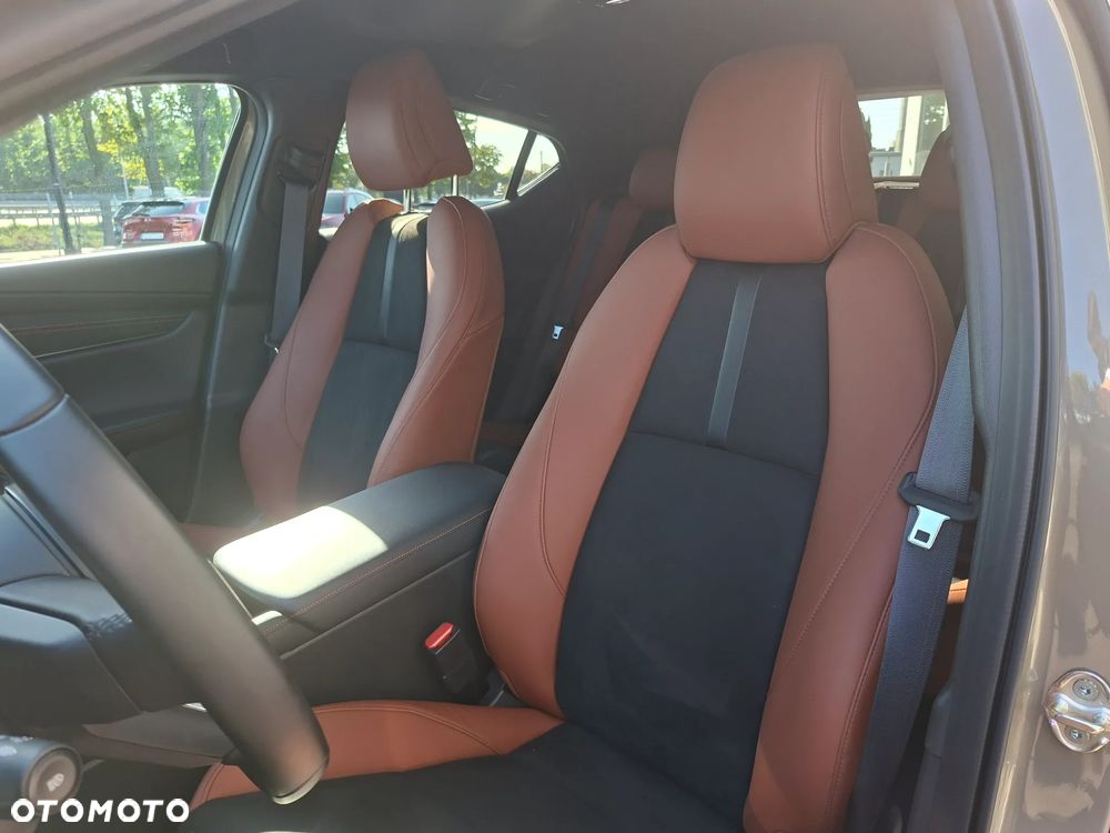 Mazda 3 3.3 D mHEV Homura AWD - 34