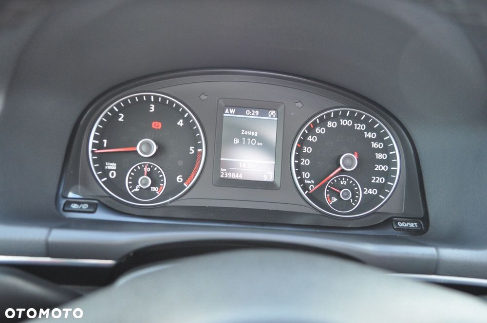 Volkswagen Touran - 20