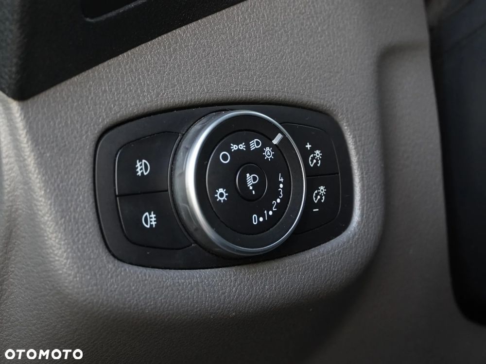 Ford Transit Connect - 20