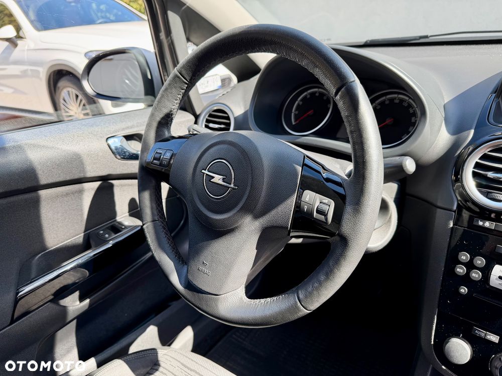 Opel Corsa 1.4 16V Edition - 10