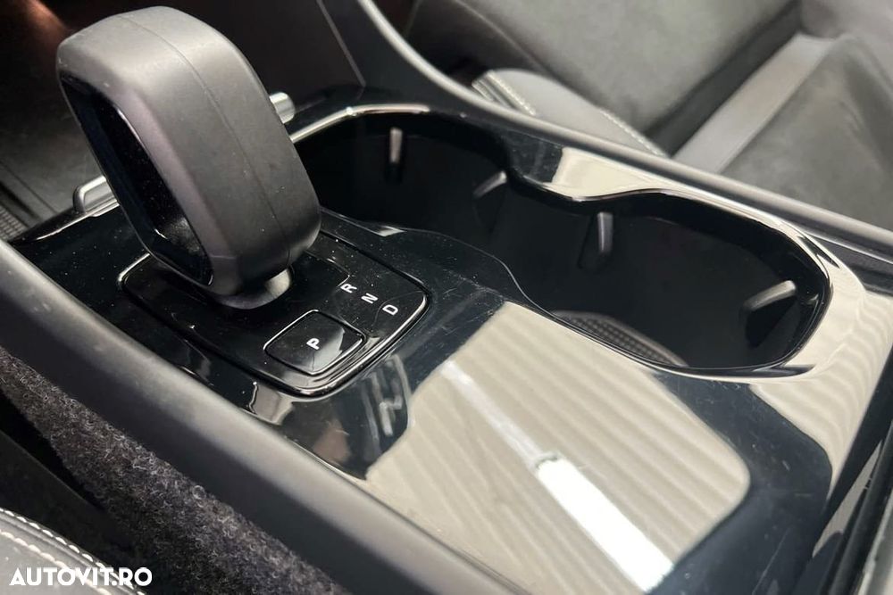 Volvo XC 40 Recharge 69 kWh Single Motor RWD Plus - 19