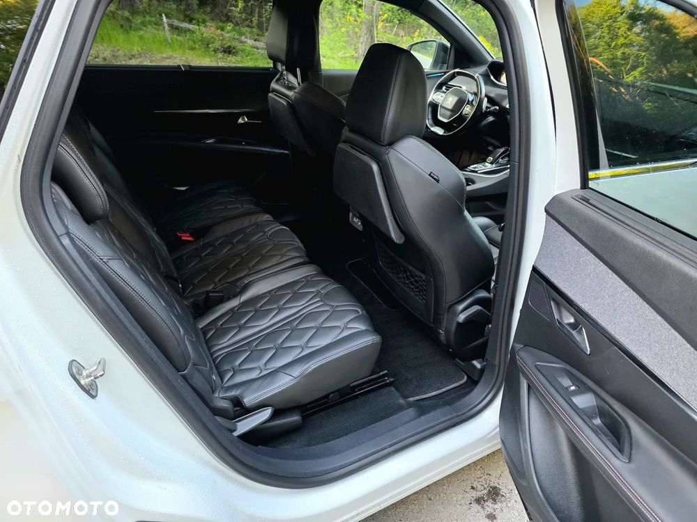 Peugeot 5008 - 5