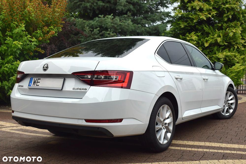 Skoda Superb 2.0 TDI SCR Style - 13