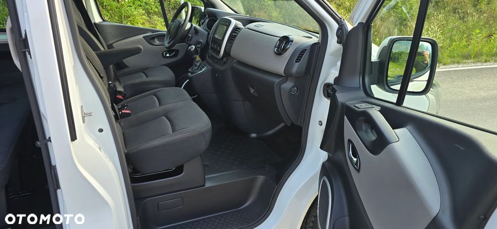 Renault Trafic - 17