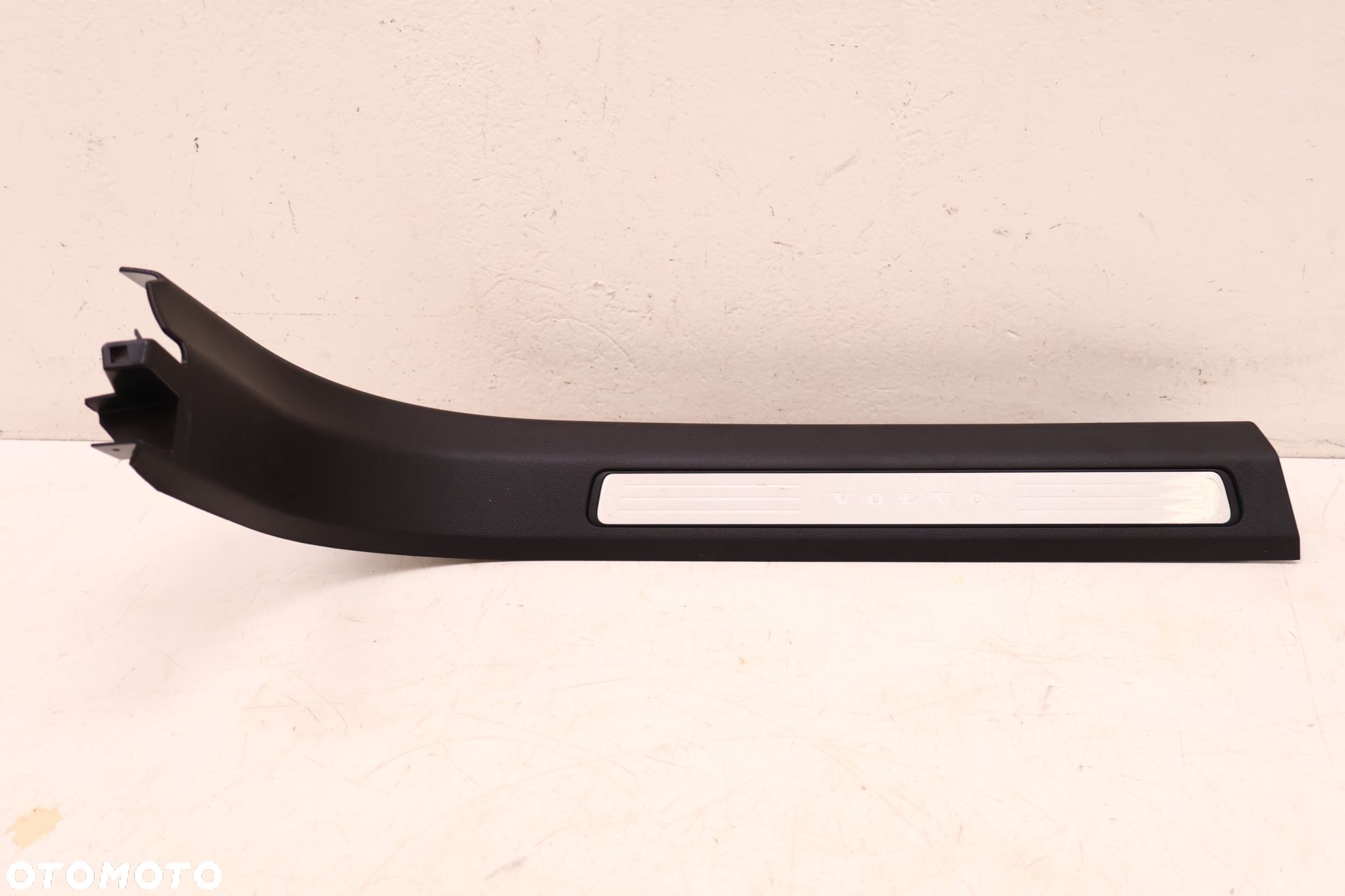 VOLVO XC60 II LISTWA NAKŁADKA PROGOWA LEWA PRZÓD 31448014 - 1