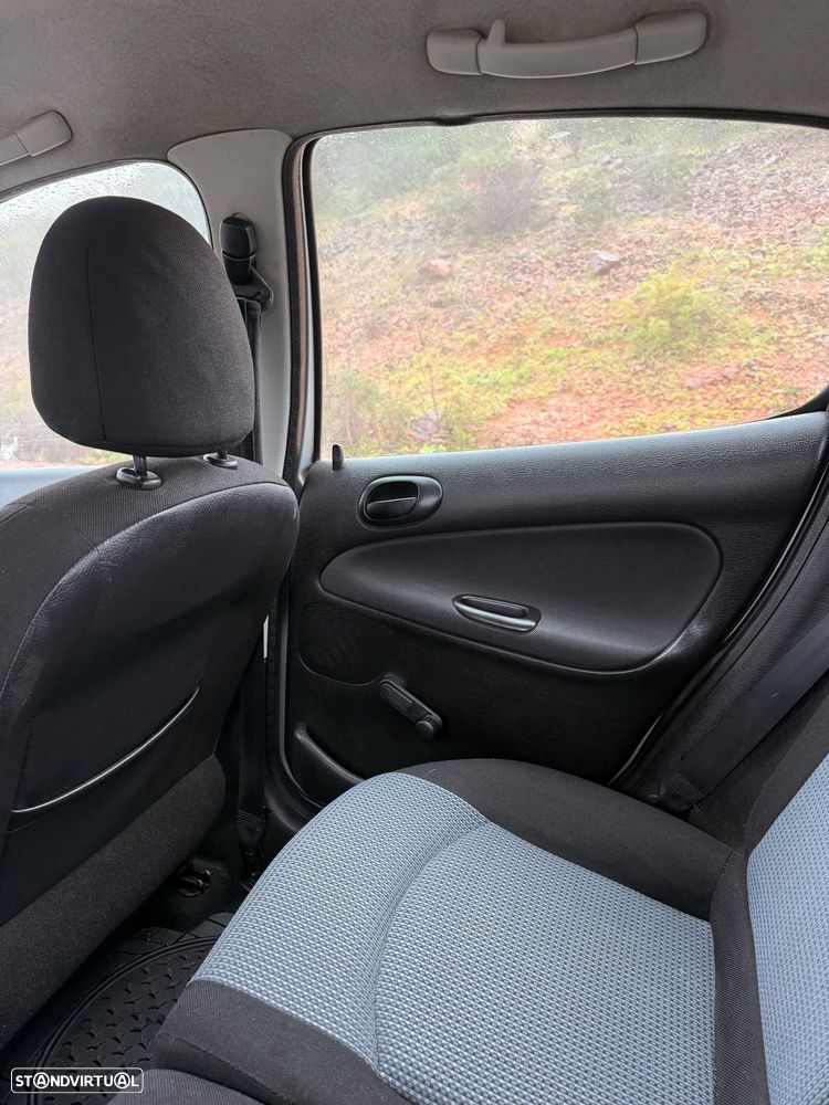Peugeot 206 1.1 XT - 7